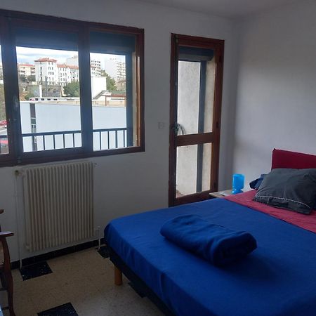 Chambre B1 Dans Un Appartement En Colocation Marseille Ngoại thất bức ảnh
